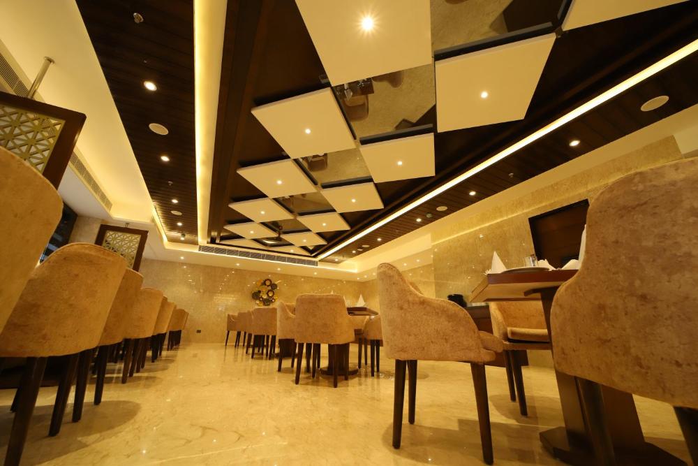Hotel DVij Inn