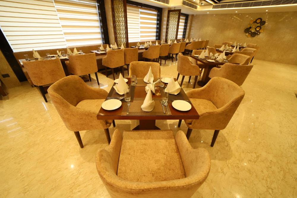 Hotel DVij Inn