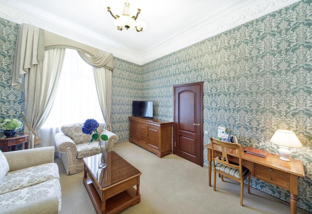 Room Image 4