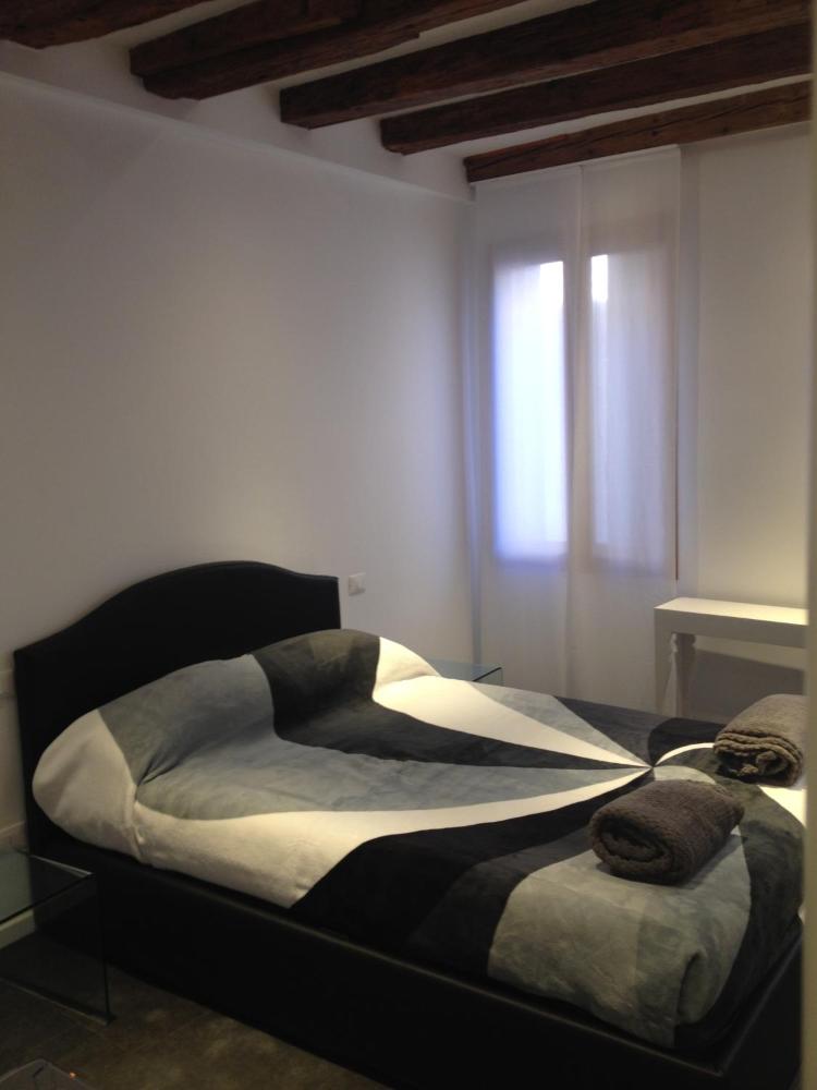 Room image 2