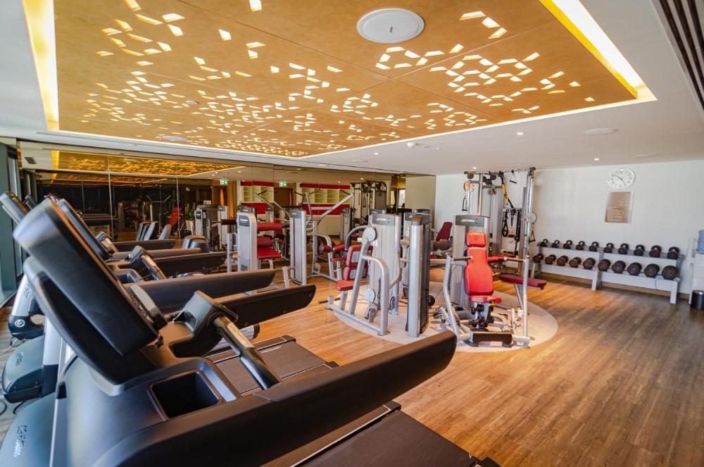 Royal Club by RVHR Paramount Tower B Business Bay