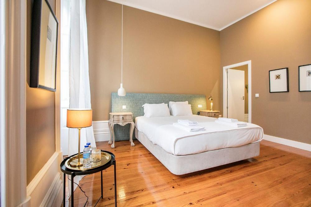 Foto - Guesthouse Bonjardim Suites by LovelyStay