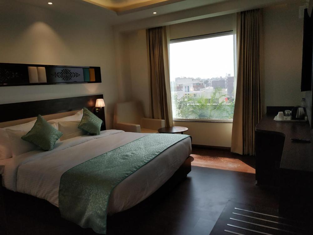 Hotel DVij Inn