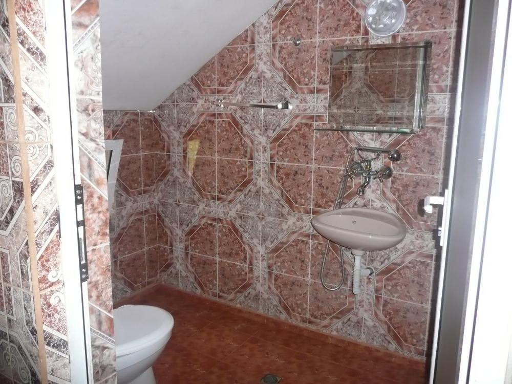 Room image 5
