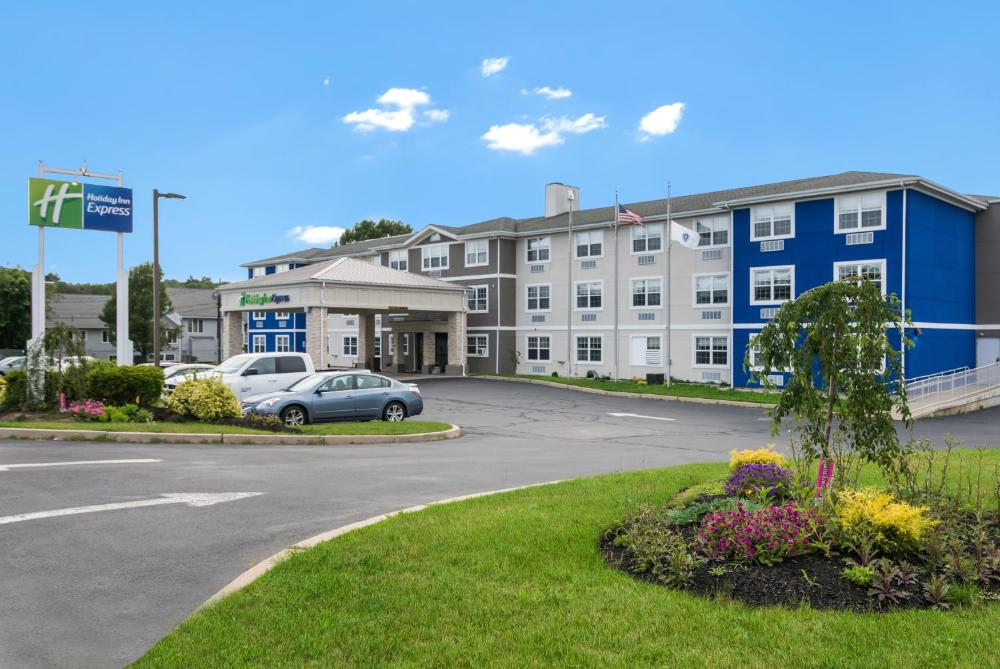 Photo - Holiday Inn Express - Plymouth, an IHG Hotel