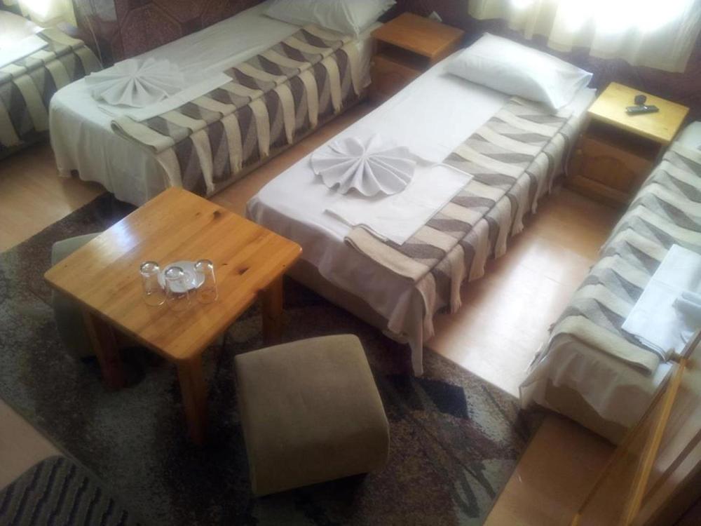 Room image 5