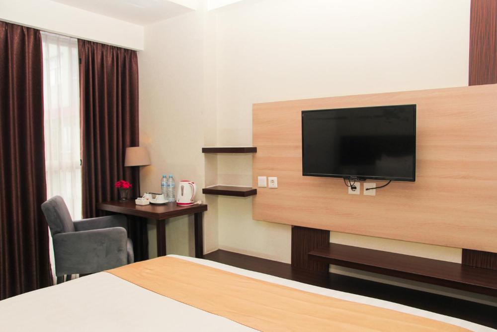 apartment gunawangsa merr by rava