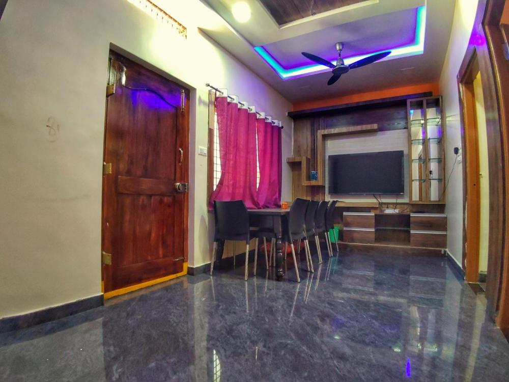 Vijayanagara Home Stay