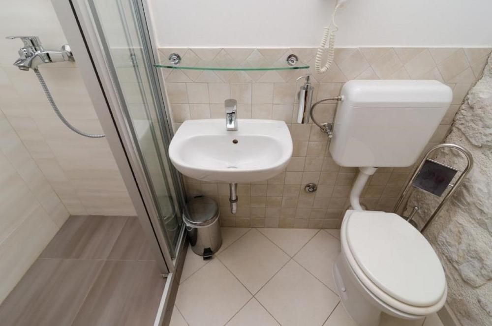 eddie s sea view rooms