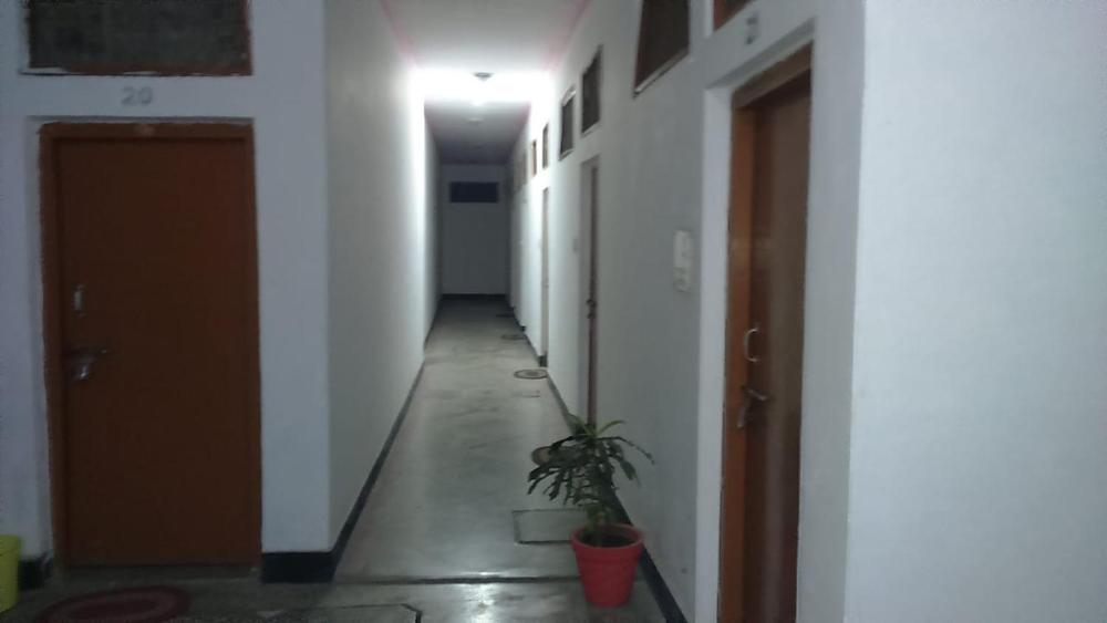 hotel yogi lodge