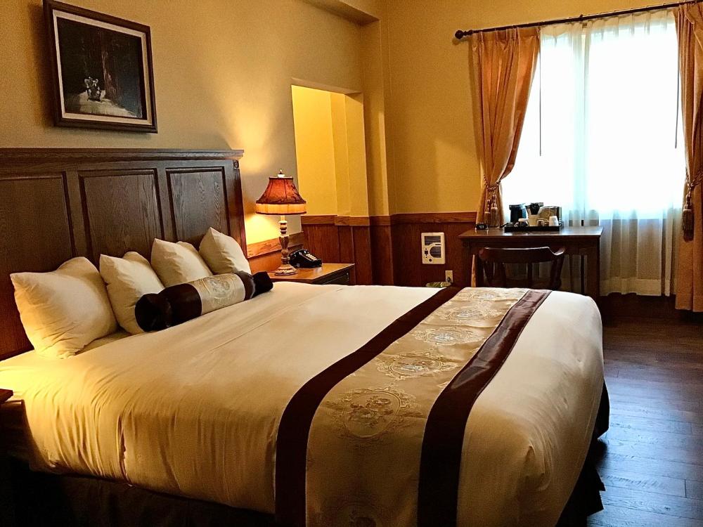 Room image 2