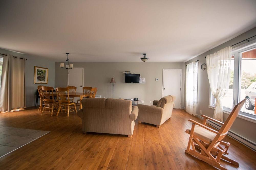 Room image 5