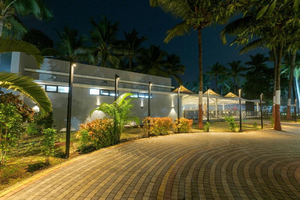 Gold Beach Villa