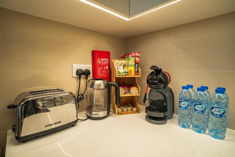 3BR Haven with Burj Views by MagnoliasVHR