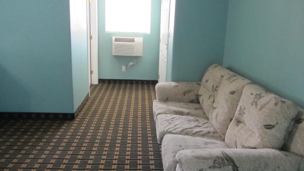Room Image 4