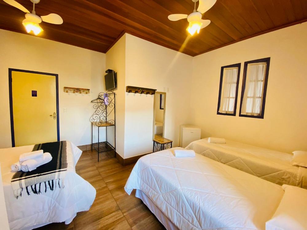 Room image 3