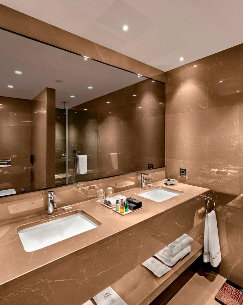 Divan Suites Istanbul G Plus Mulai Rp 710rb R P 1 0 0 5 R B Istanbul Hotel Kayak
