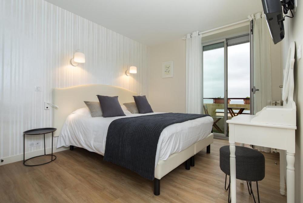 les chants dailes hotel face mer