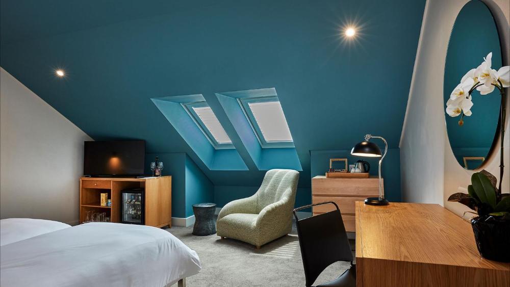 Room image 4