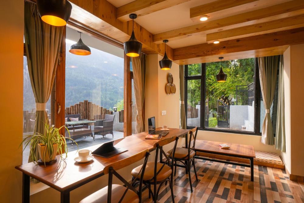 Zostel Manali (Vashisht)
