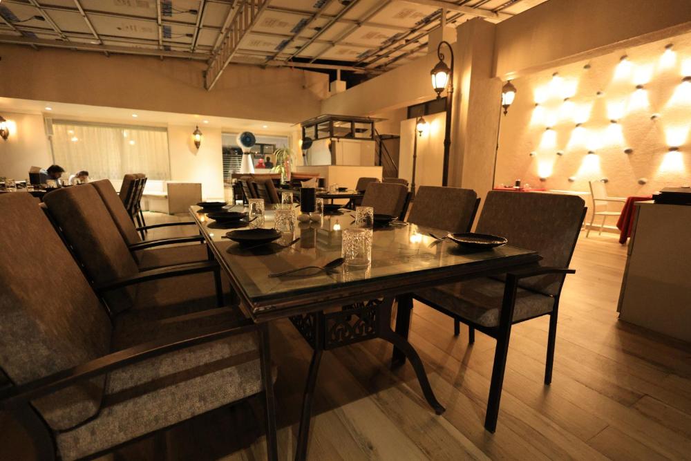 RS EXCLUSIVE & FINE DINE 