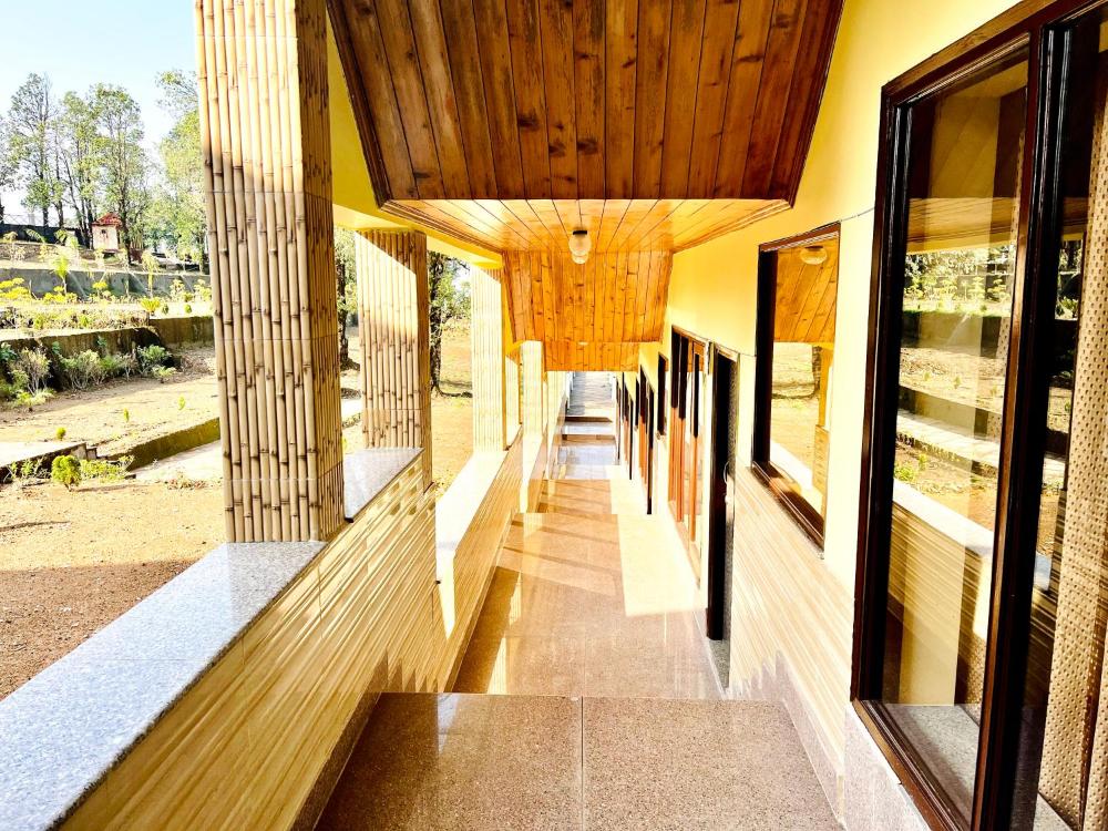 Neelgagan Resort