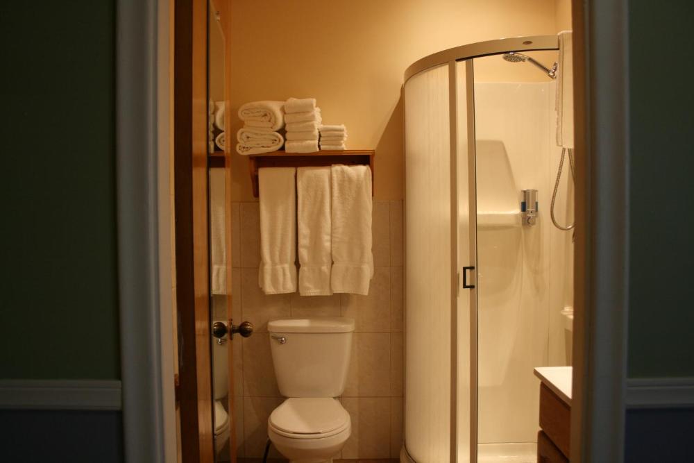 Room image 4