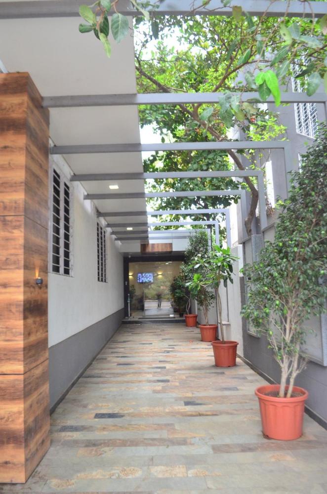 Hotel O2 , Sangli 