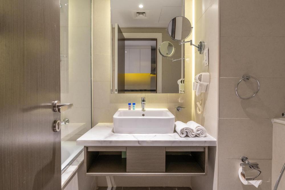 Vacay Lettings - Damac Prive studio