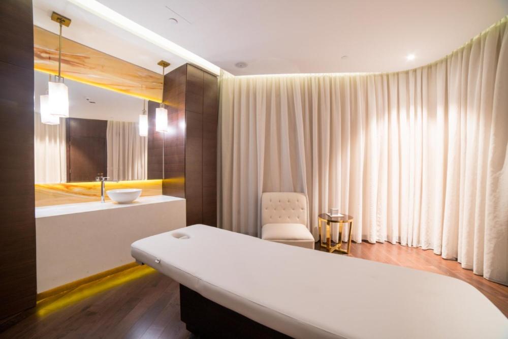 Vacay Lettings - Damac Prive studio