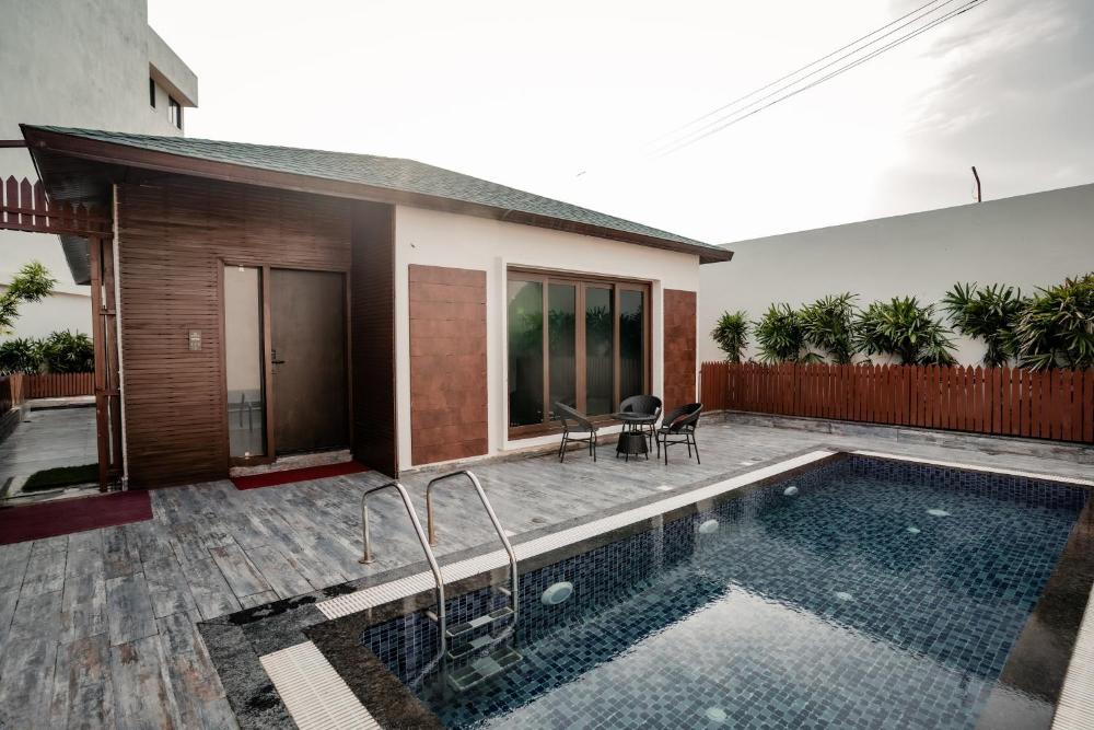 Royal Ritz Resort