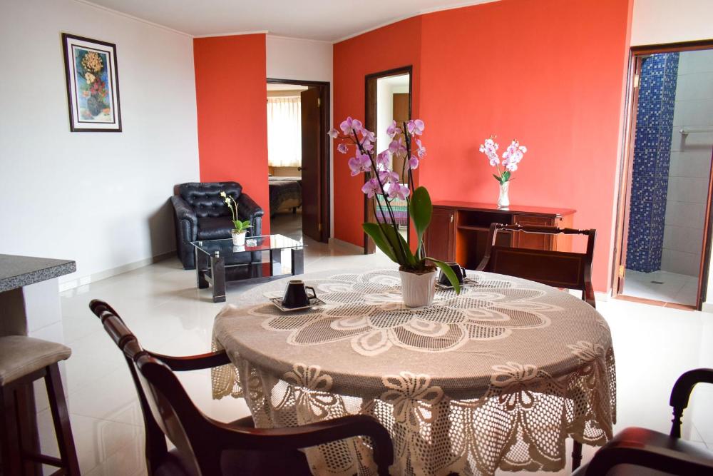 Room image 3