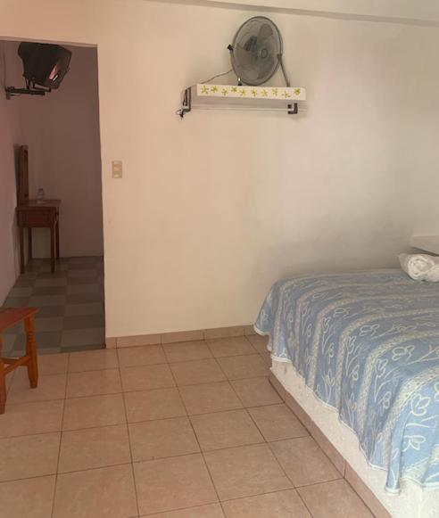 Room image 4