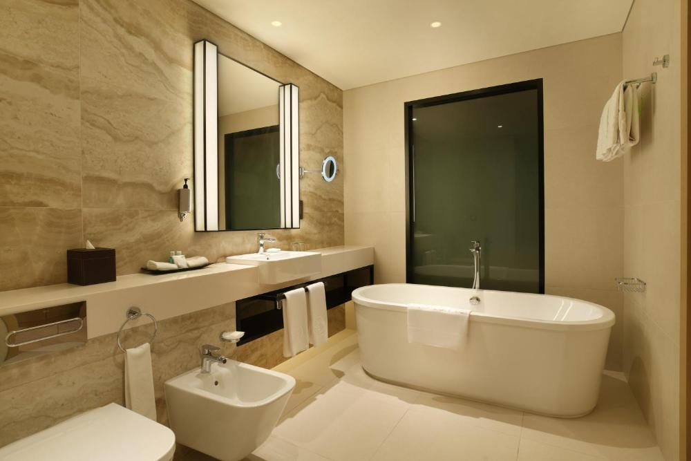 Room image 3