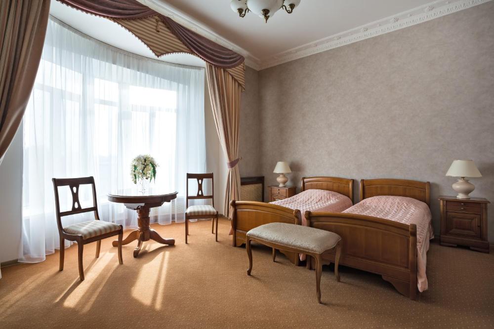 Room Image 4