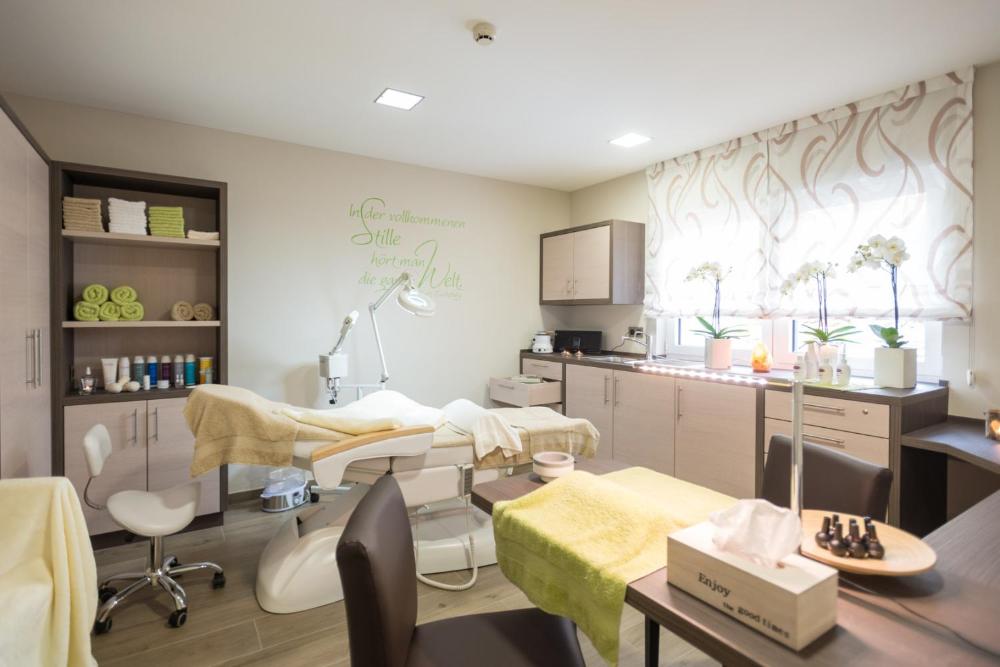 Hotel Haus Tiefenbach Prices Photos Reviews Address Belgium