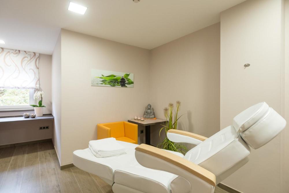 Hotel Haus Tiefenbach Prices Photos Reviews Address Belgium