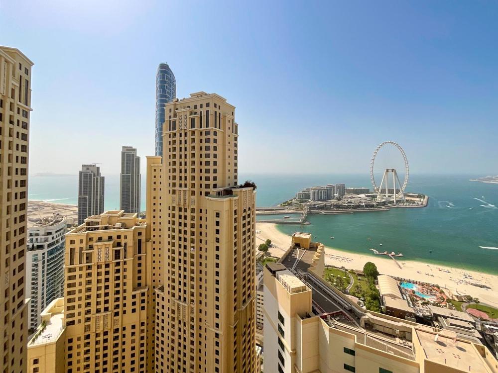 HiGuests - Amazing Sea Views from this 2BR Apt in JBR