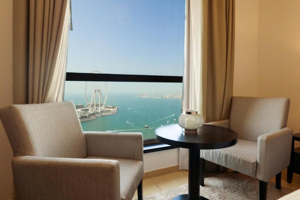 HiGuests - Amazing Sea Views from this 2BR Apt in JBR