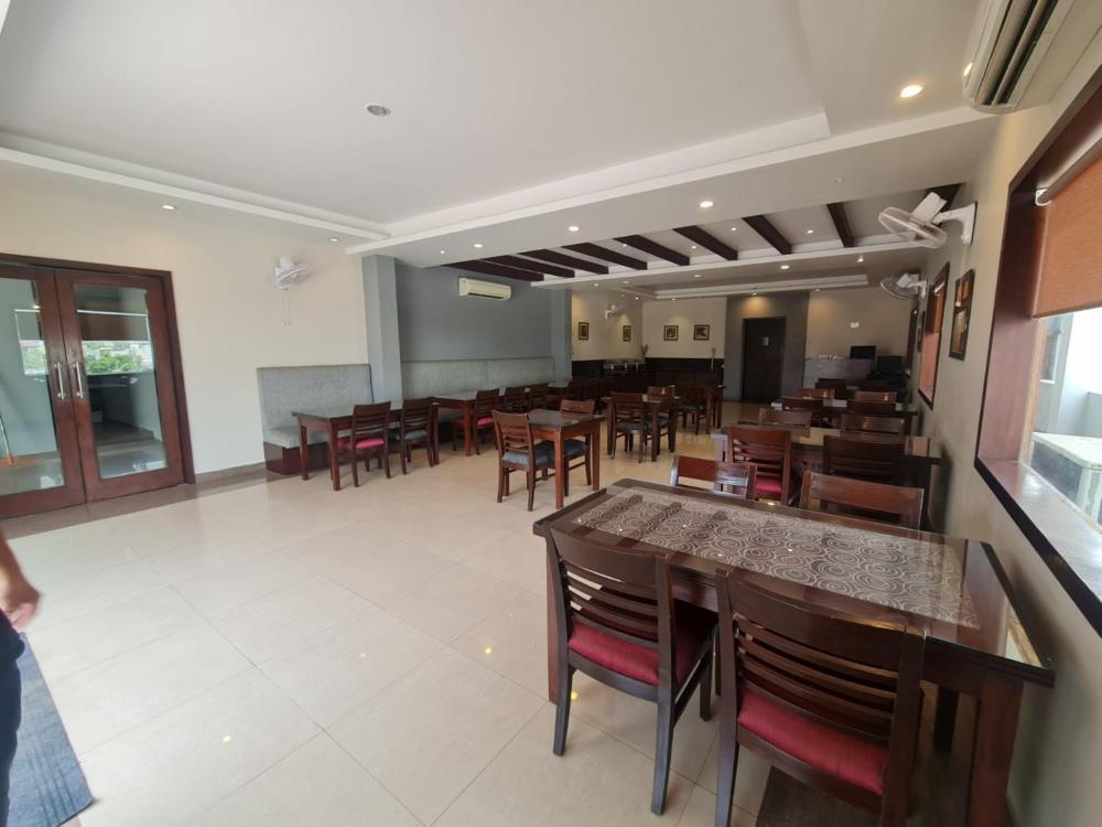 Lemon Park Hotel