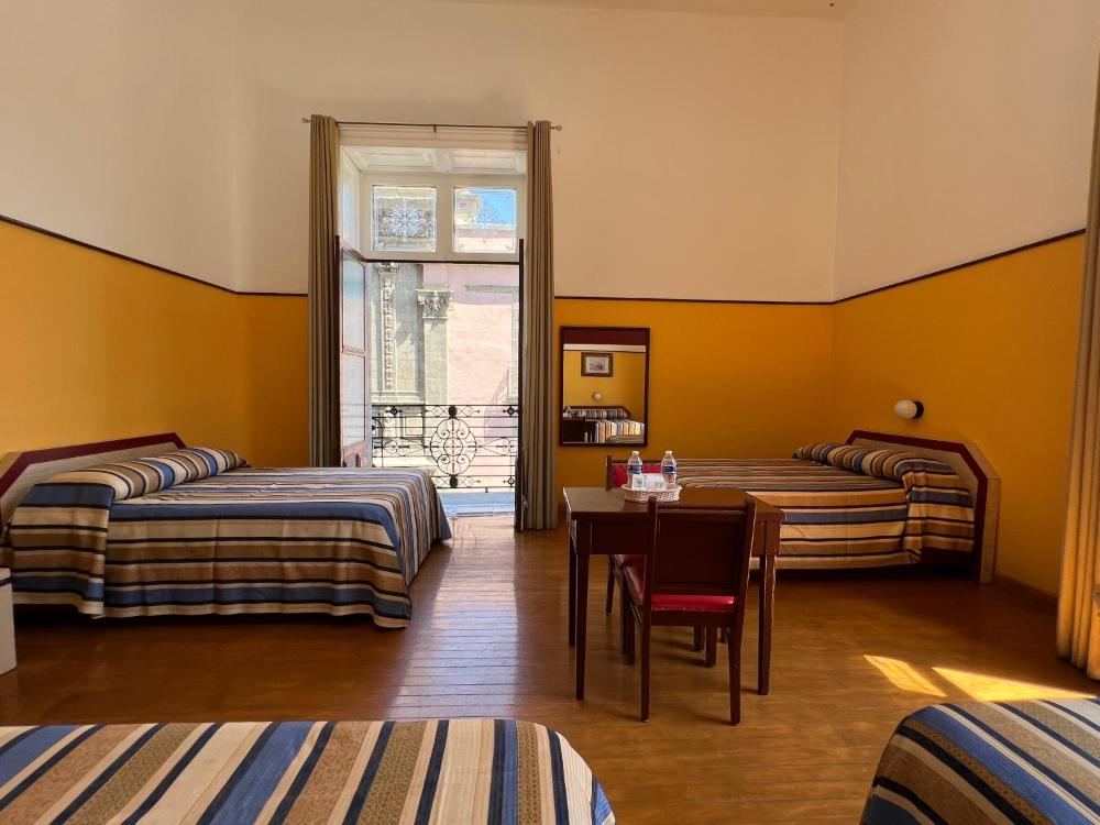 hotel isabel