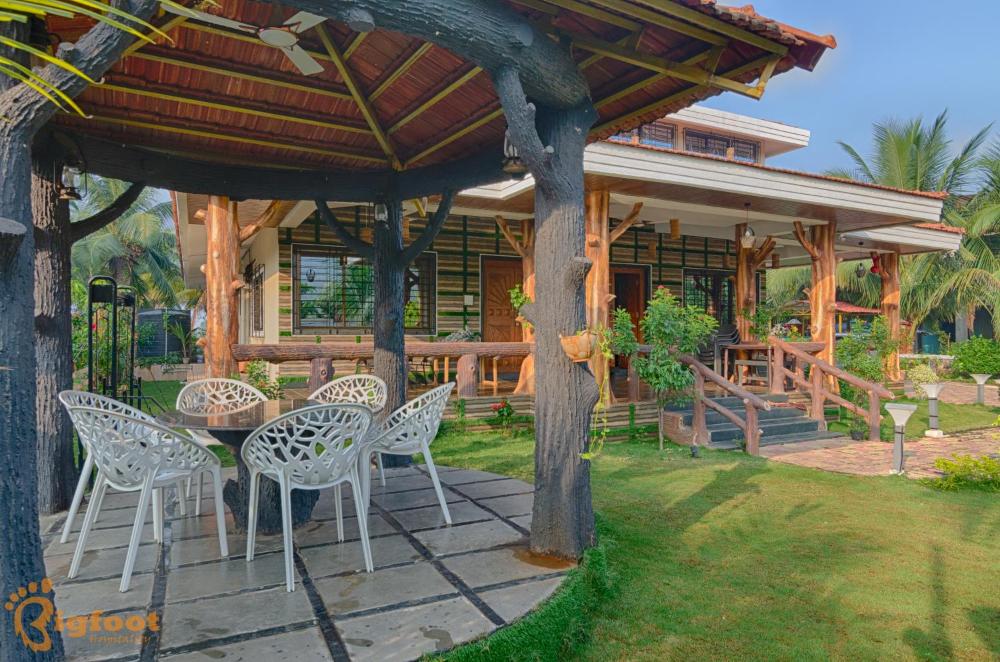 Malhar Villa - Luxurious Villa in Alibaug