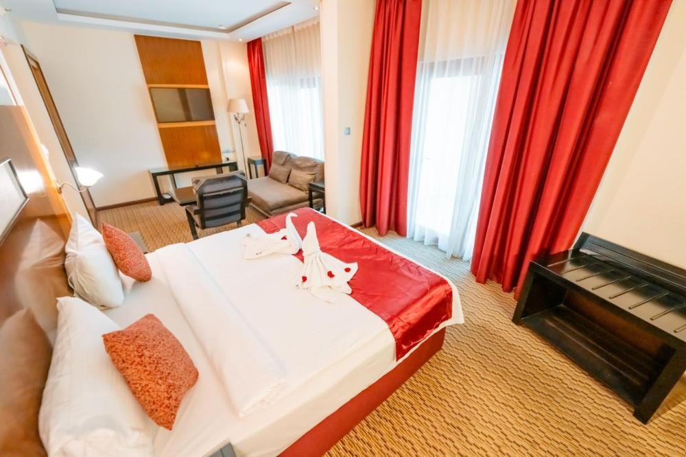 Sun and Sands Downtown Hotel 