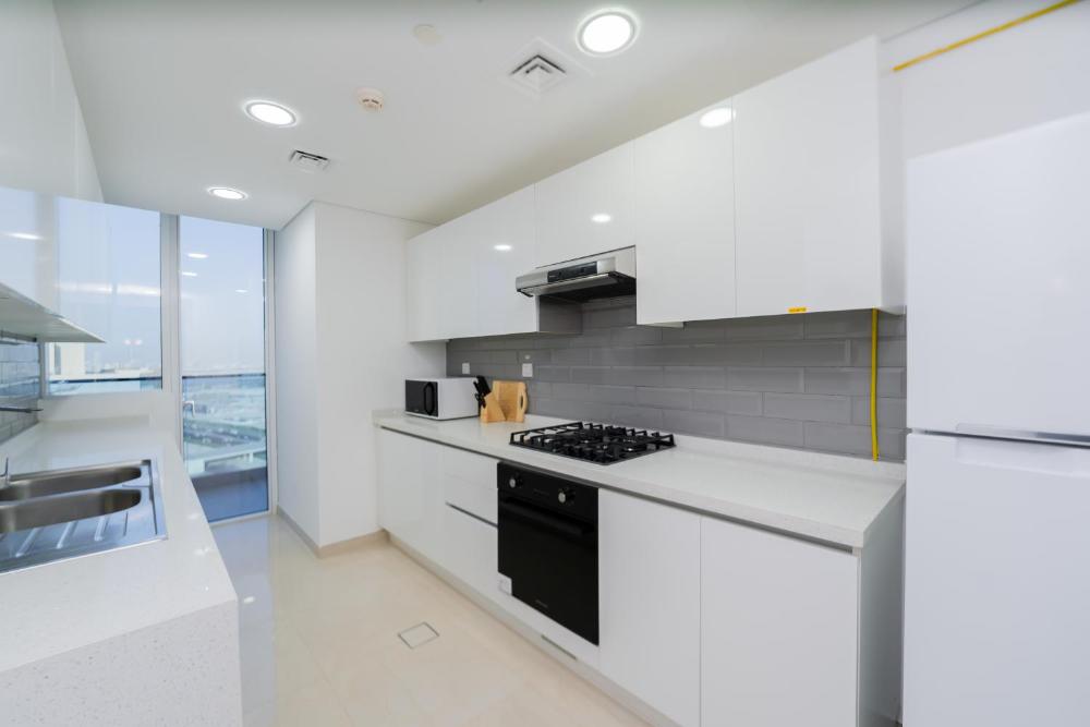 Kasco Homes Holidays LLC - Waves Tower Business Bay