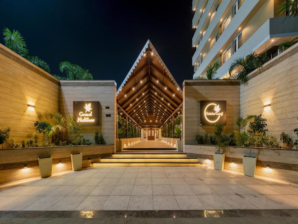 Golden Leaf Resort