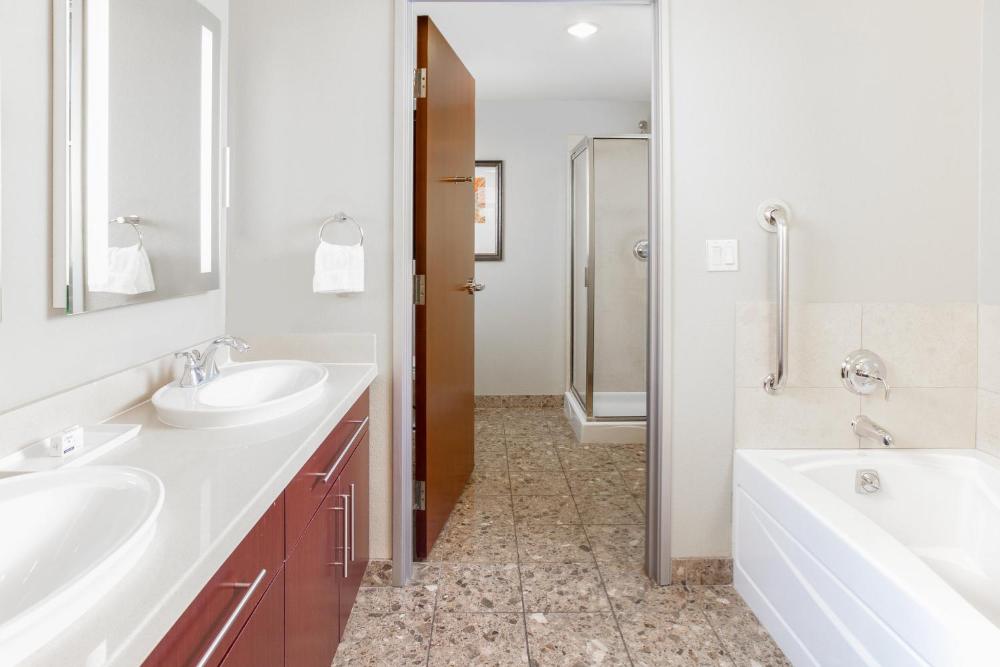 Room Image 5