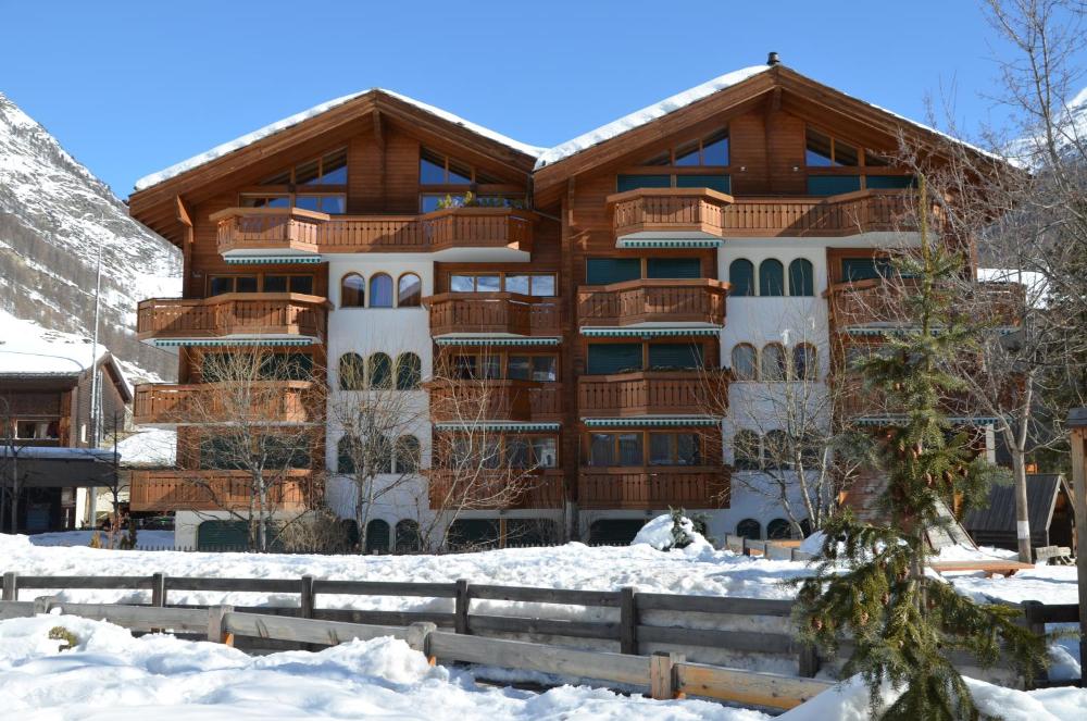 Photo - Luxury Chalets & Apartments by Mountain Exposure