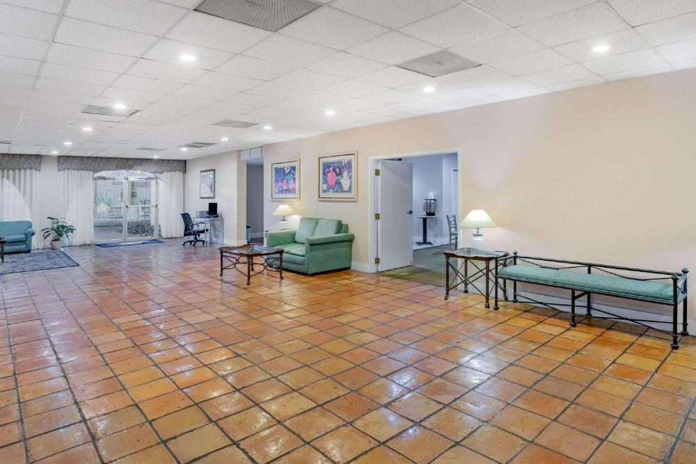 Best Hotels to Stay in Del Rio