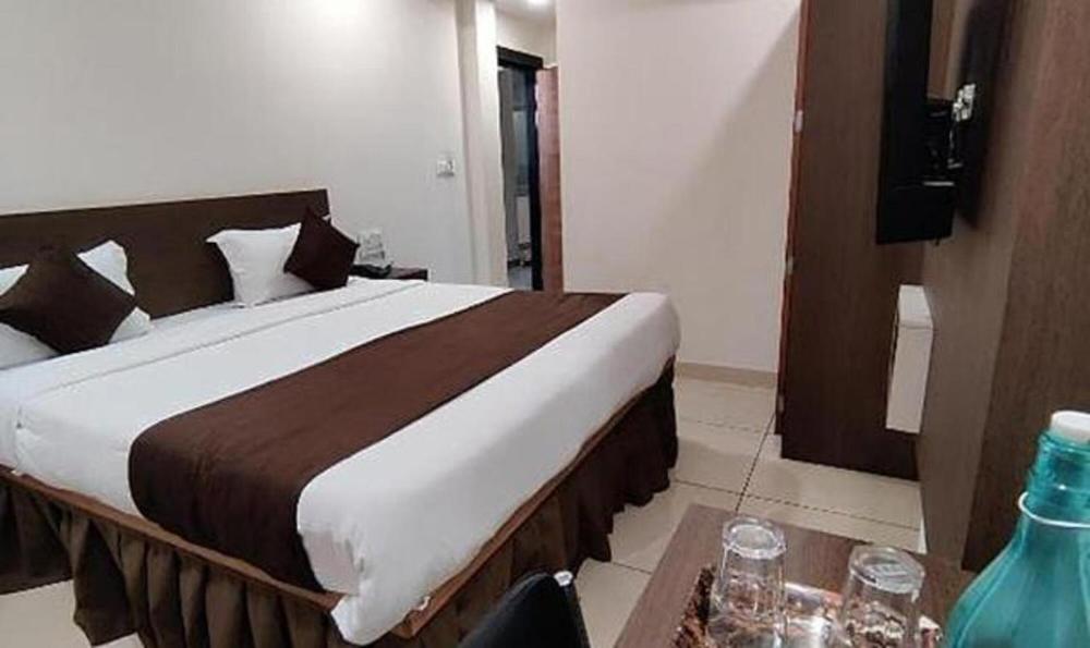 Hotel Golden Rays