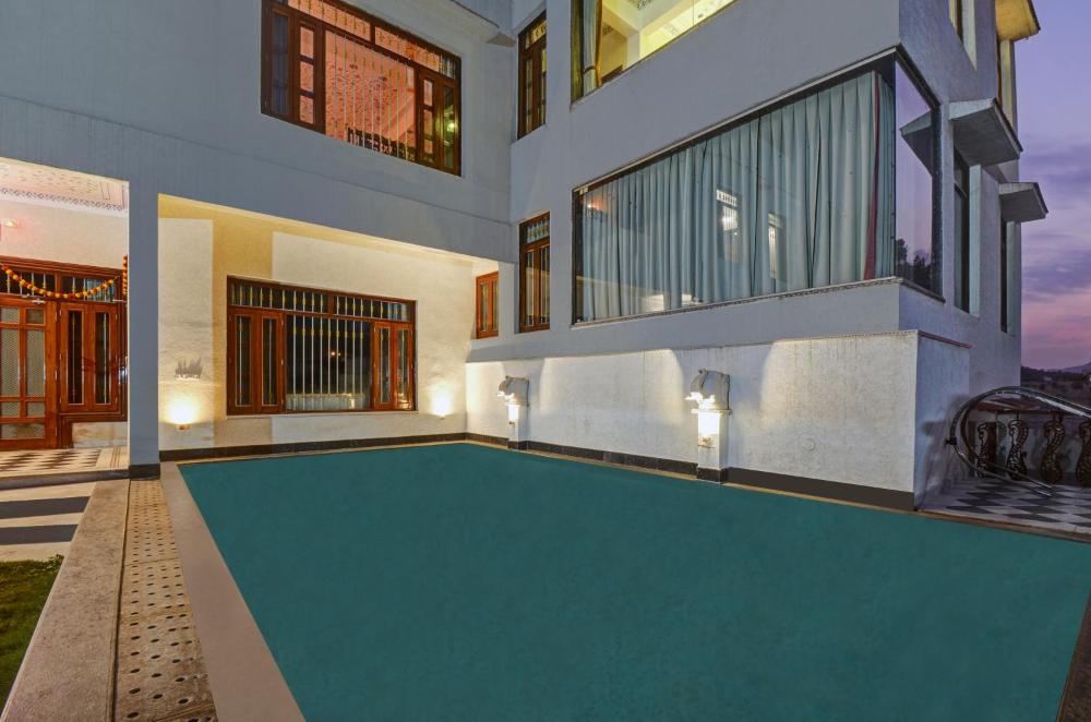 Hotel Karohi Villa